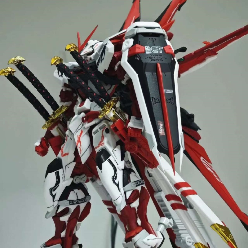 Model Kit Zone Of The Enders - Astray Kırmızı Çerçeve Model-58 1/144 TOHUM